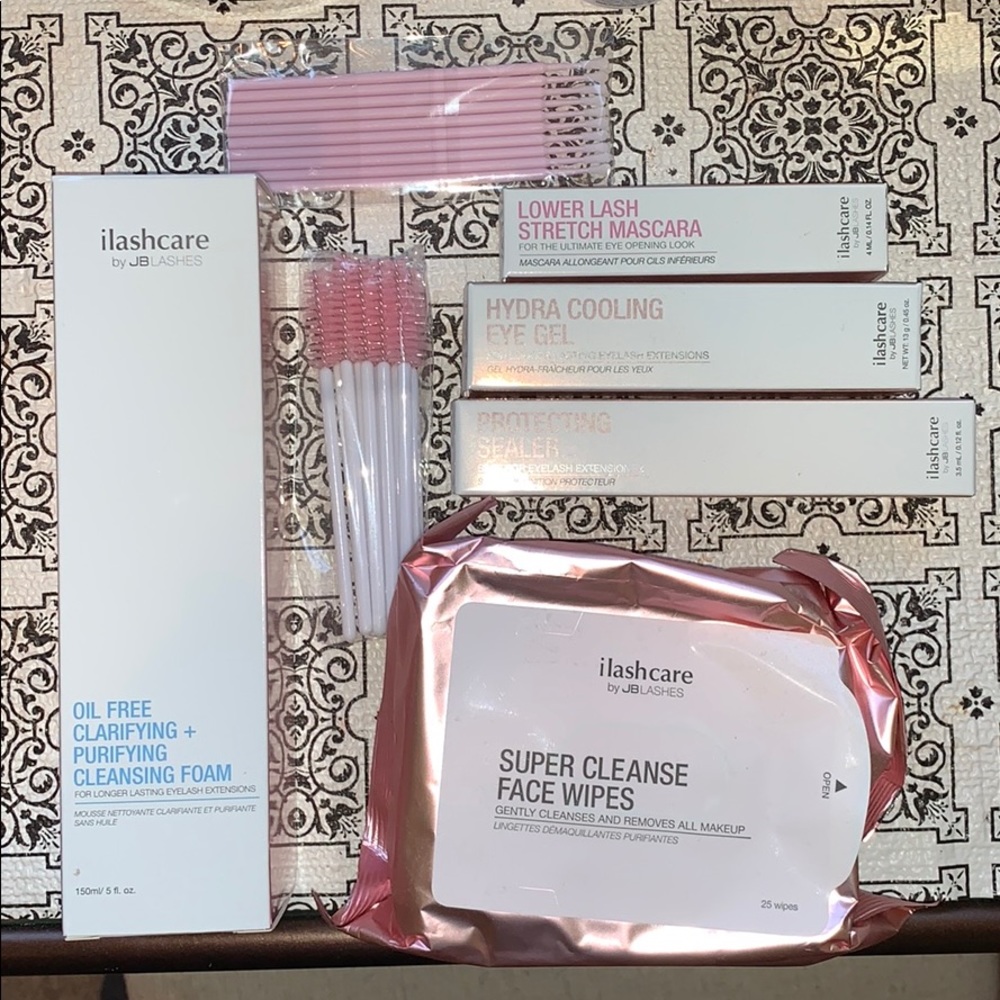 LAsh care kit!